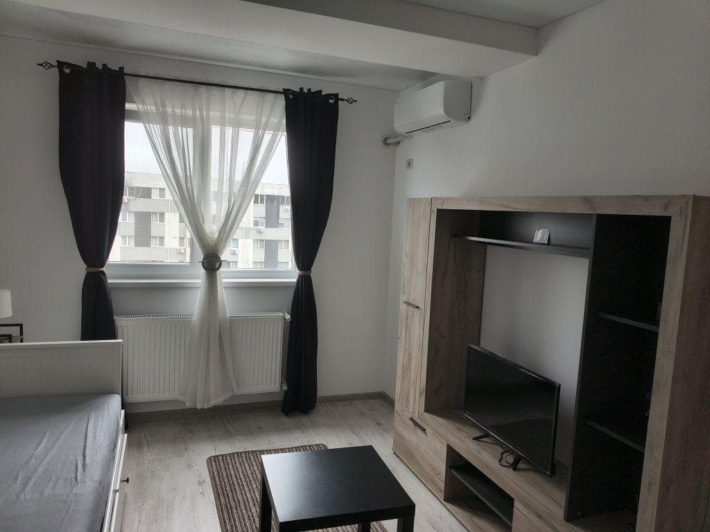 Inchiriez garsoniera