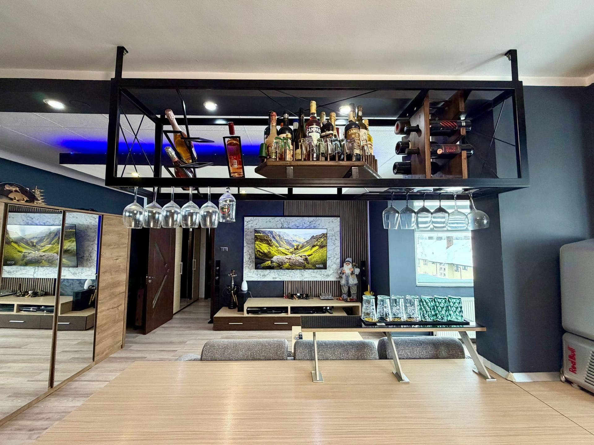 Închiriez apartament 2 camere zona Tractorul