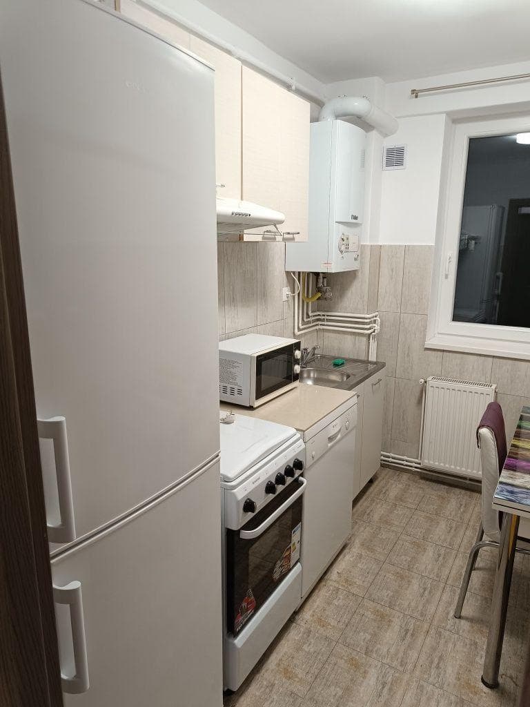 Persoana fizica vând apartament 2 camere Gheorgheni Bizusa - imagine 1