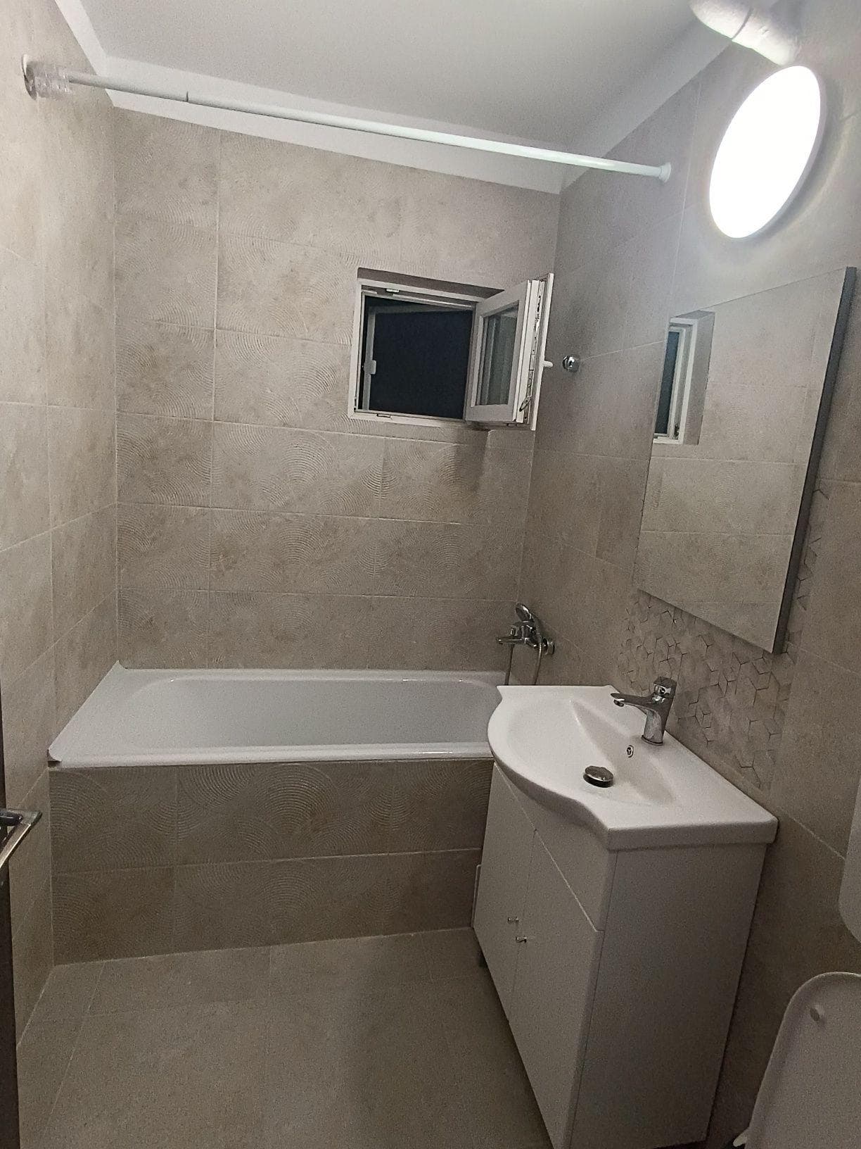 Persoana fizica vând apartament 2 camere Gheorgheni Bizusa - imagine 5