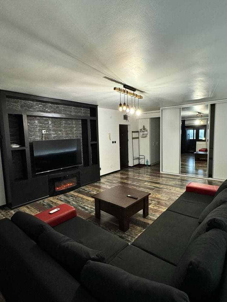 Apartament 2 camere spatios zona vest , West Mall - imagine 1