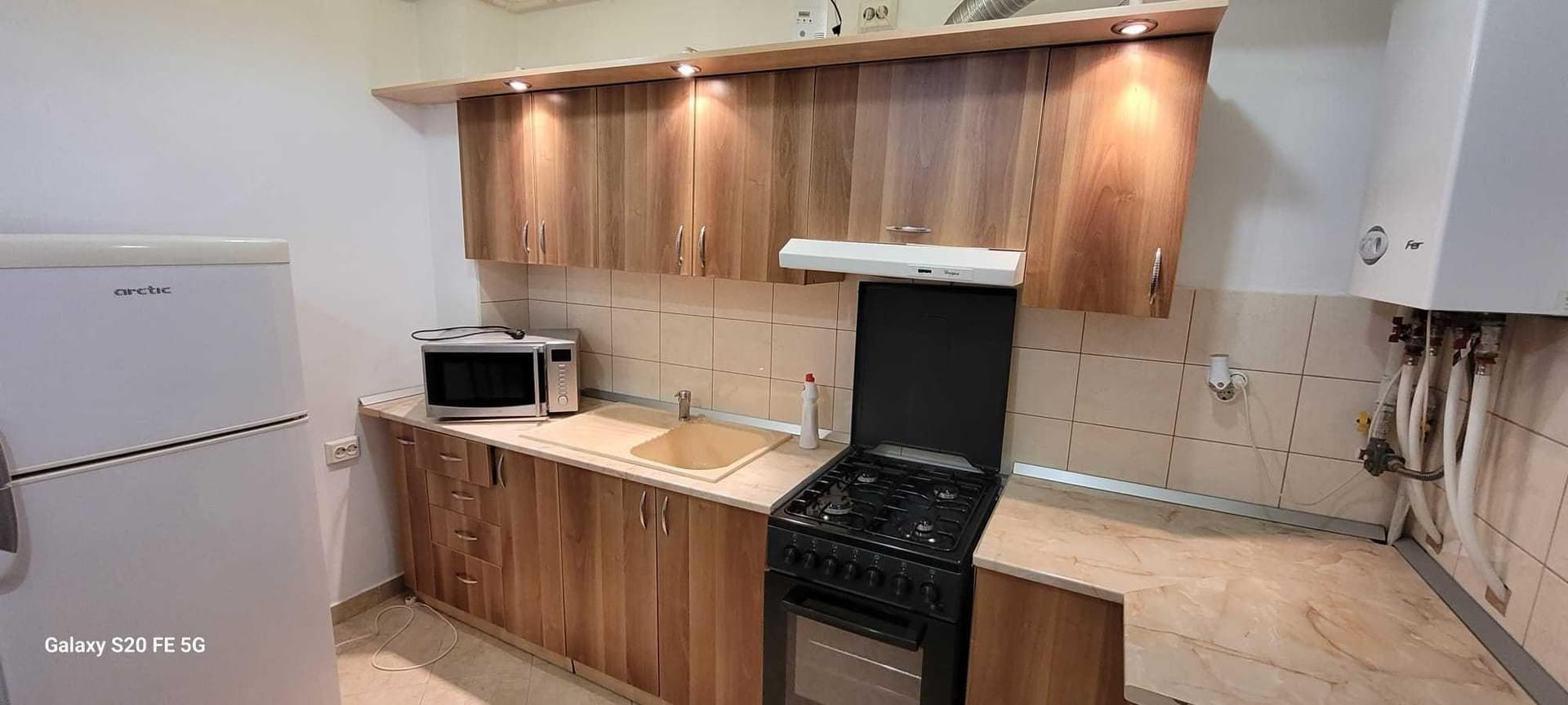 Apartament cu 1 camera de inchiriat pe str. Saturn (Calea Baciului) - imagine 1