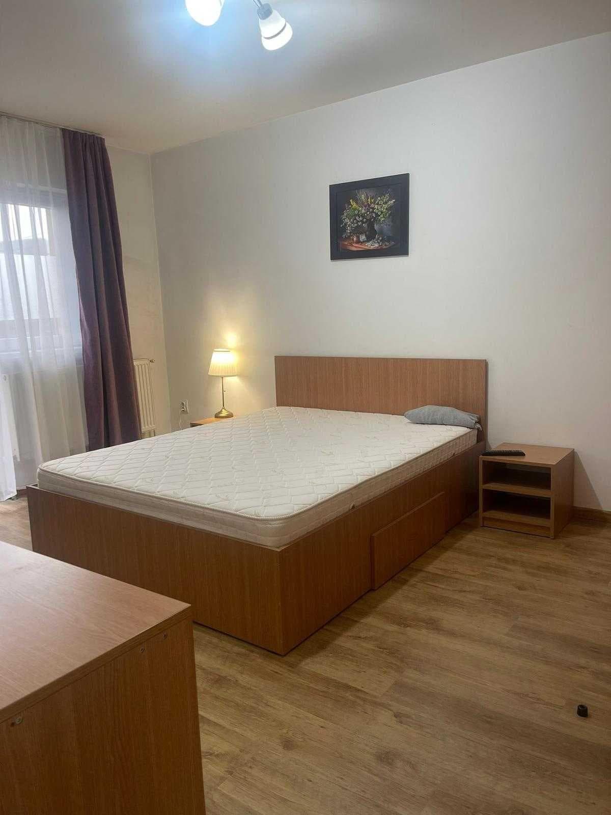 Particular, Inchiriez Garsoniera Zona Alunisului, et.1, Balcon