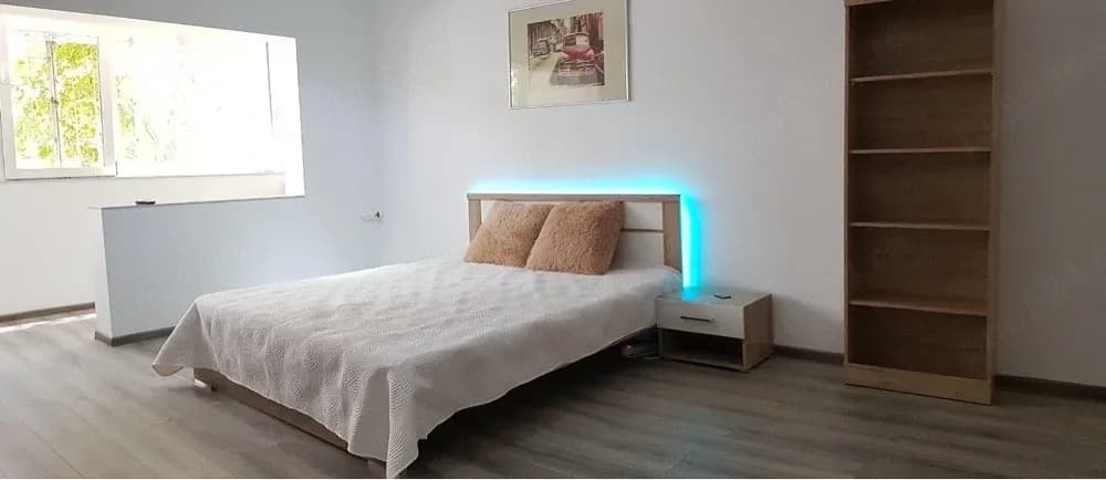 Garsoniera zona Lujerului pasaj , Uverturii