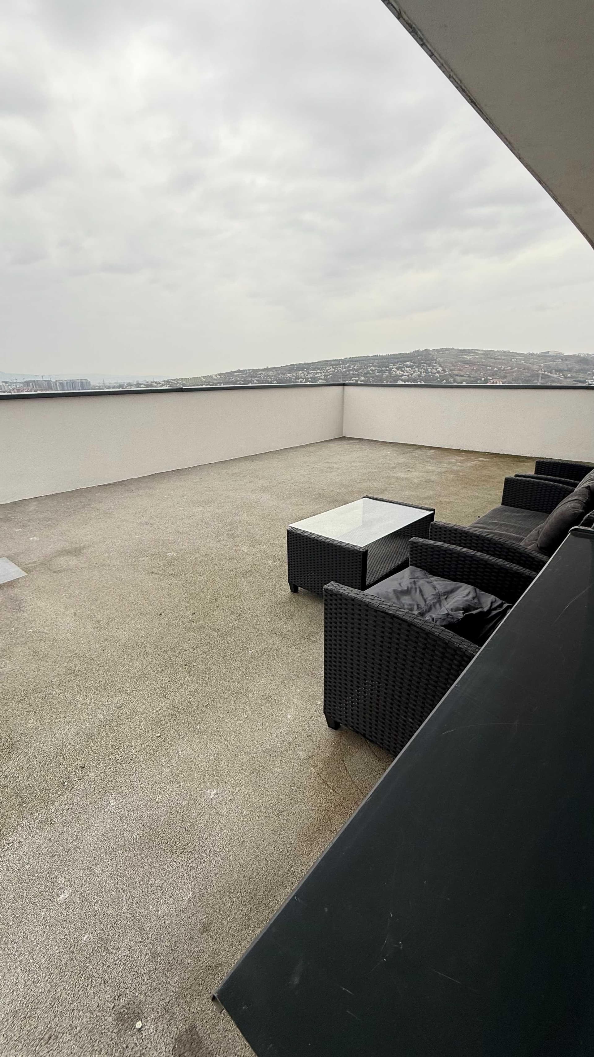 PF, Apartament 2 camere decomandat + TERASĂ 153 mp + garaj subteran