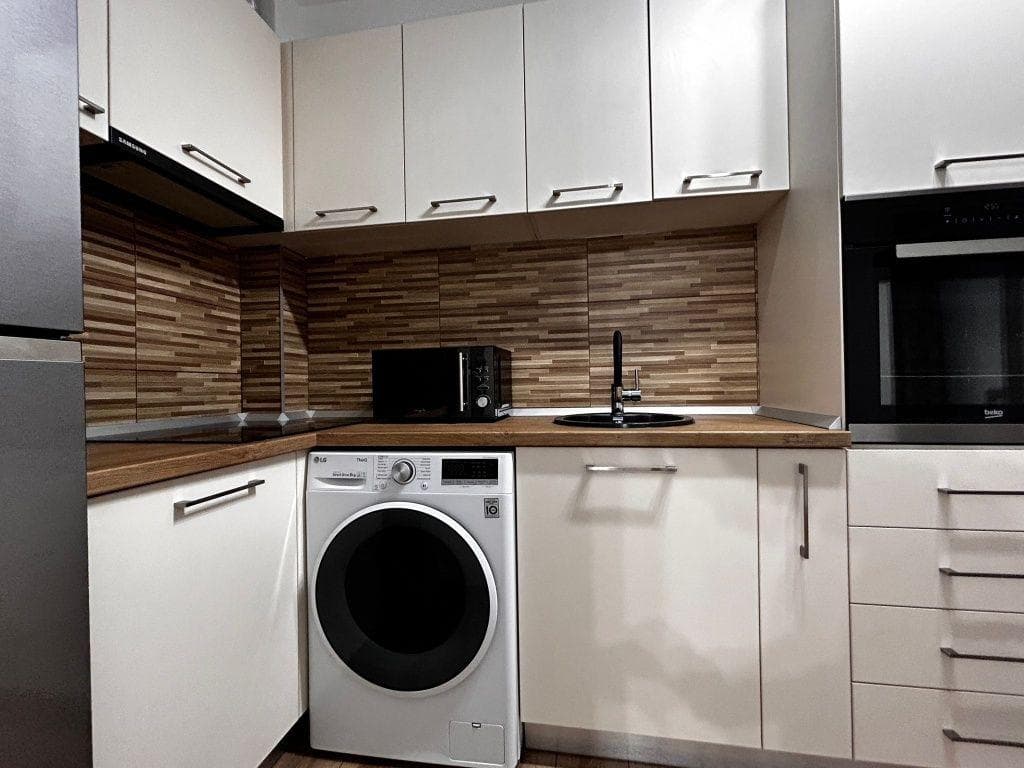 Studiou de închiriat - imagine 1