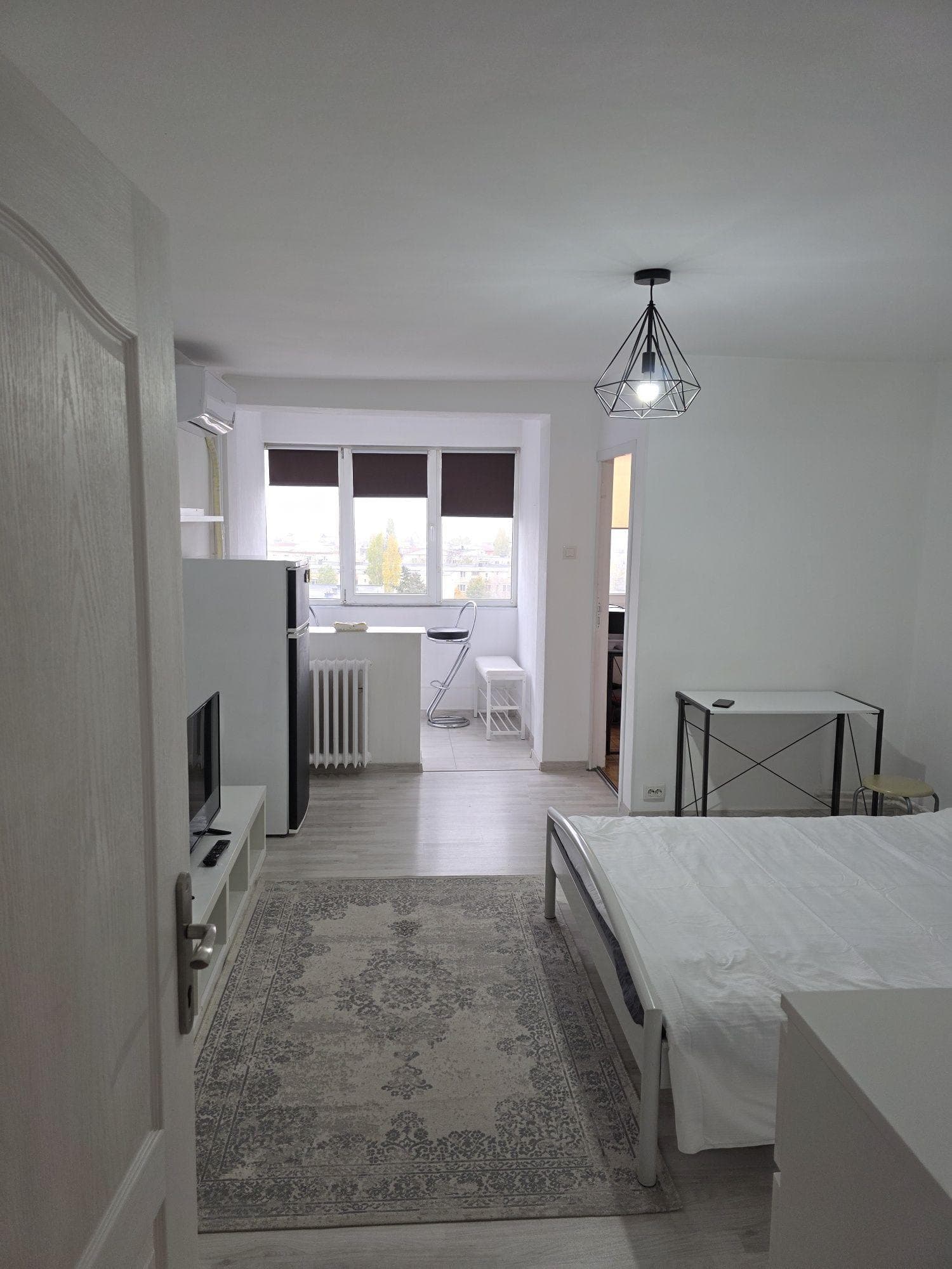 Inchiriere garsoniera, in Brazda - imagine 1