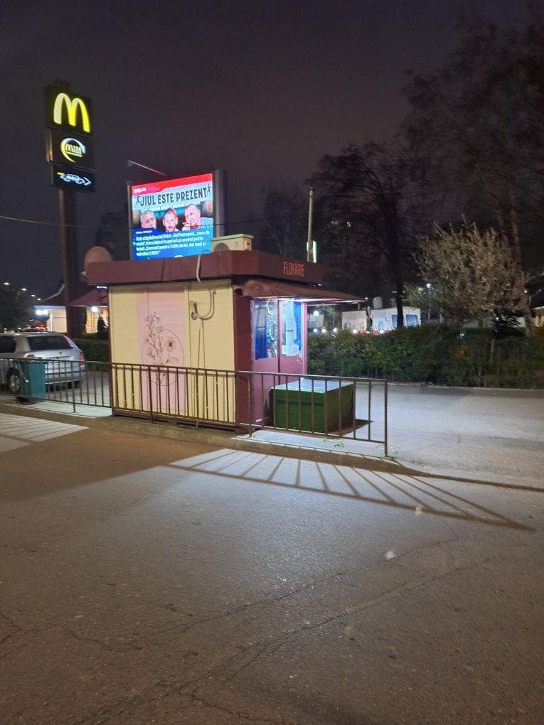 Florarie de vinzare zona Bulevardul Basarabia!