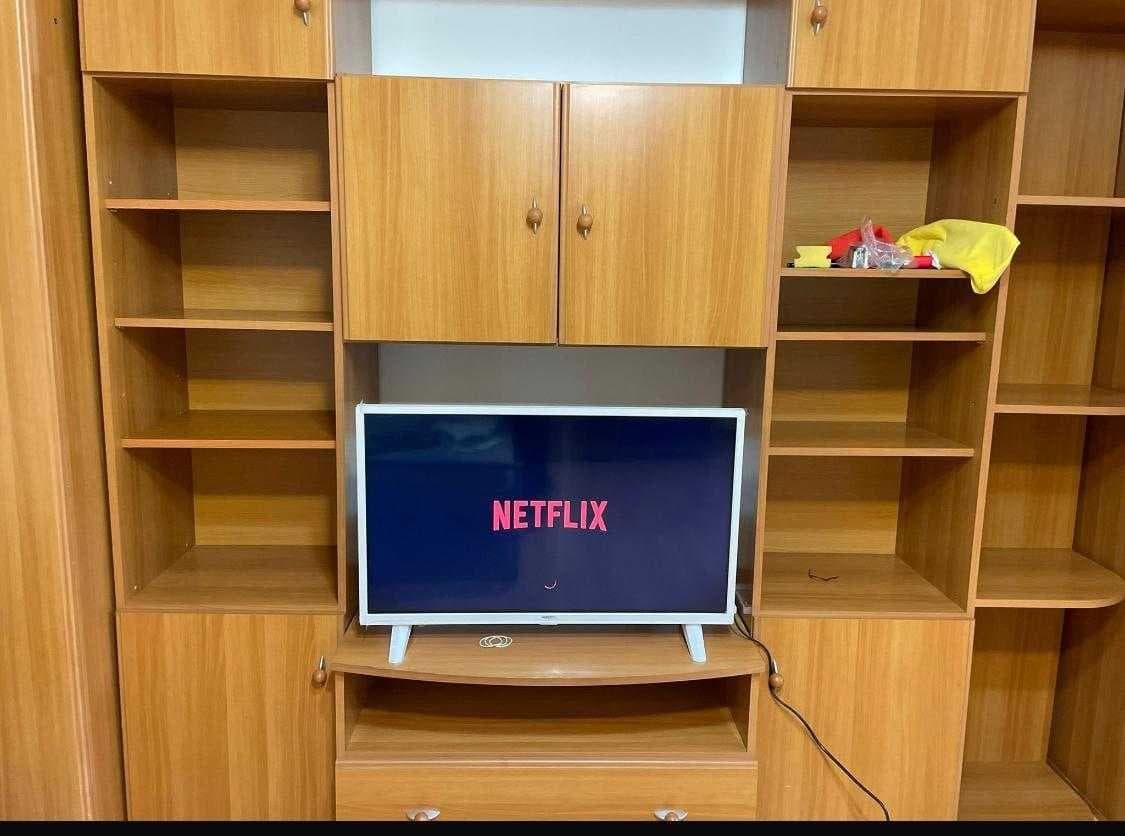 Inchiriez Garsoniera Favorit, Drumul taberei