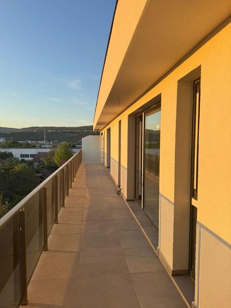 Vand apartament cu  3 camere  Marasti zona Fabricii