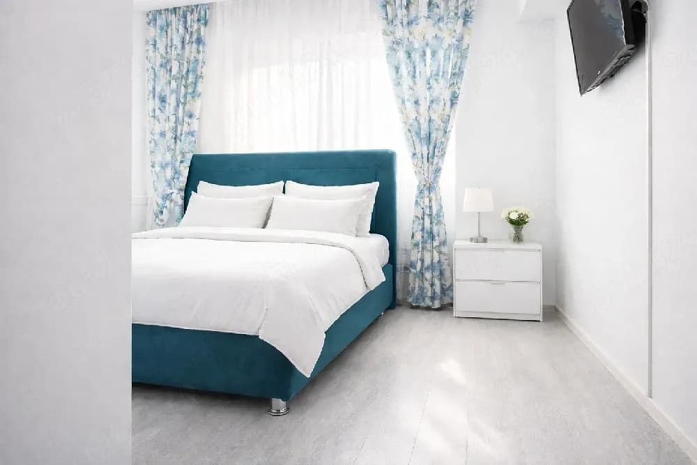 proprietar vand apartament 3 camere