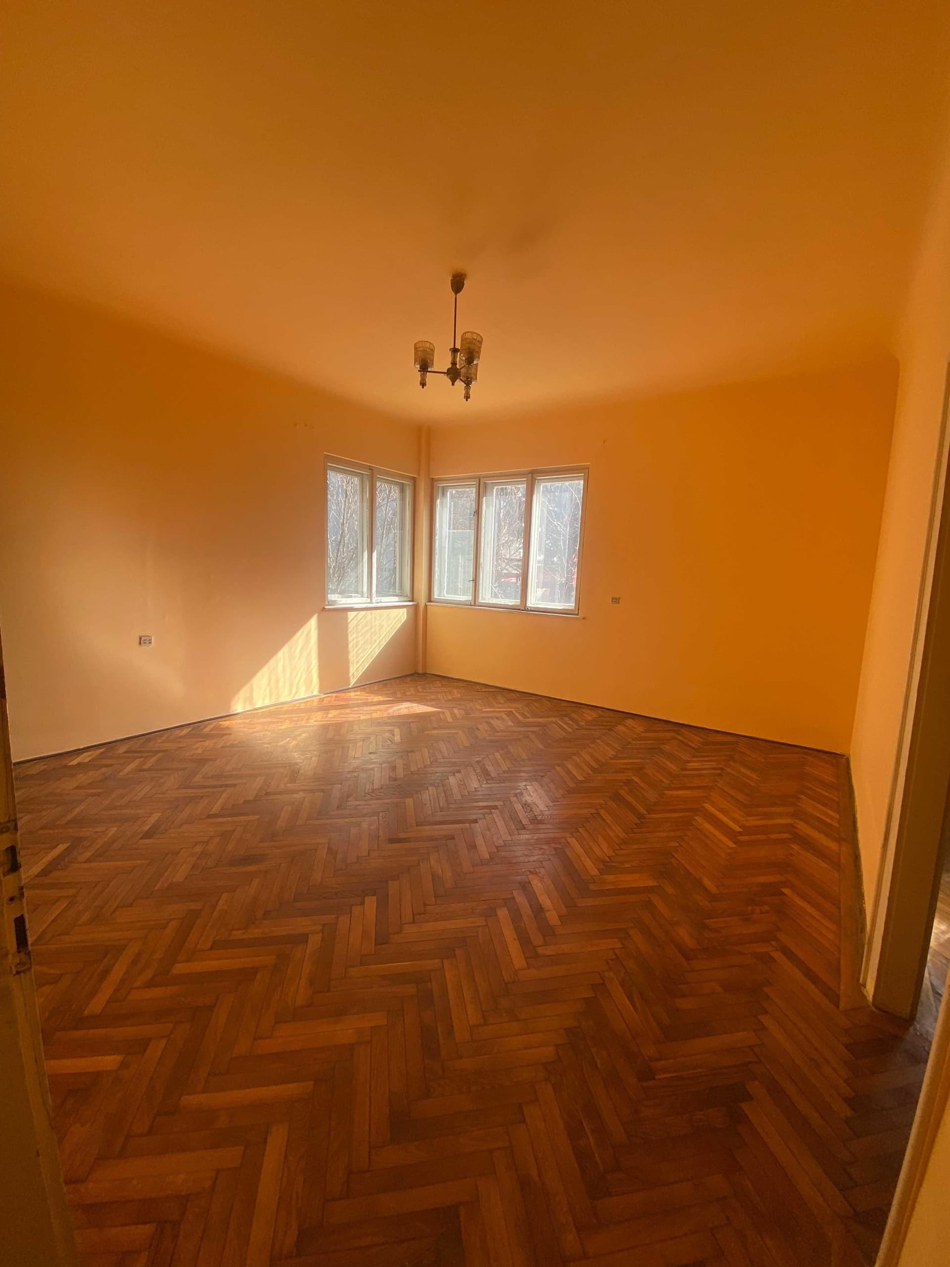 PF: Vand apart 77 mp, zona exclusivista - str Eremia Grigorescu - imagine 2