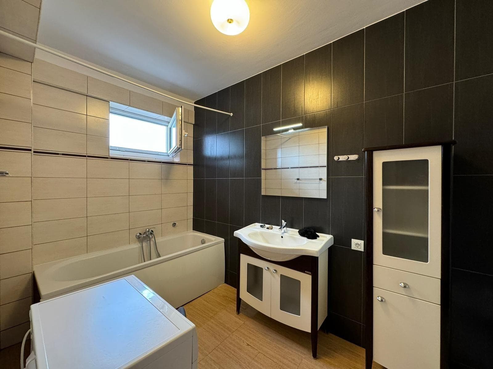 Vand apartament 2 camere Andrei Muresanu - imagine 4