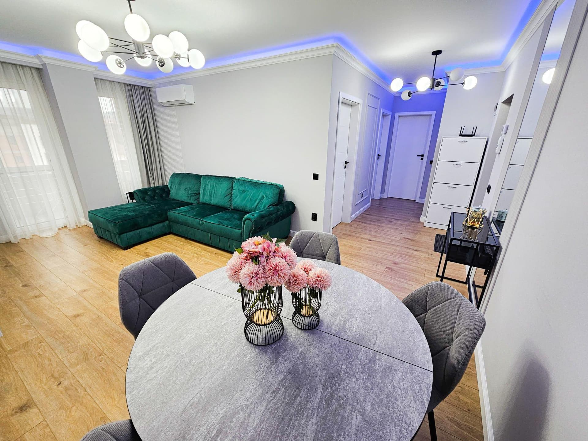PF vand apartament ultrafinisat la cheie - imagine 4