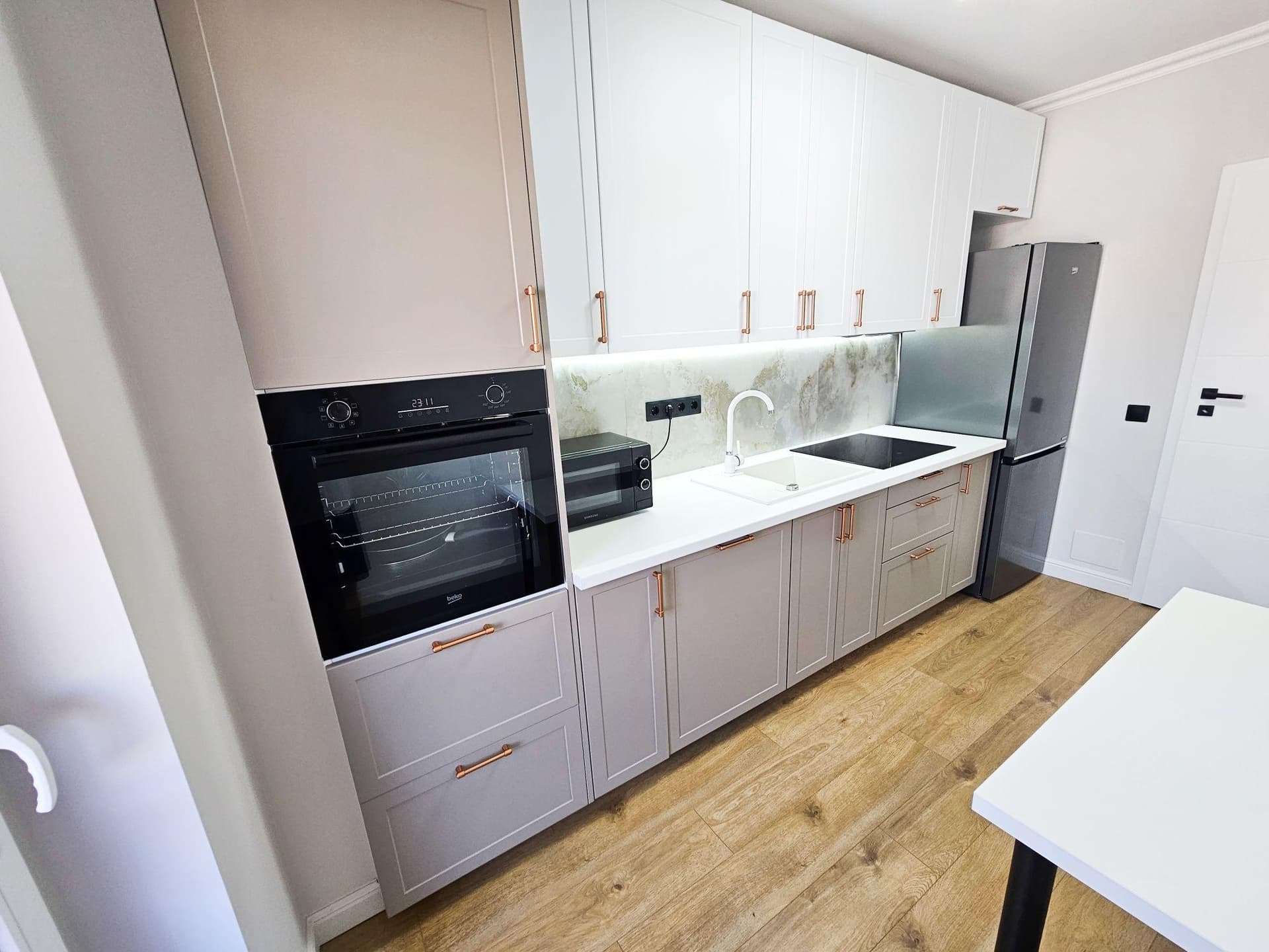 PF vand apartament ultrafinisat la cheie - imagine 6