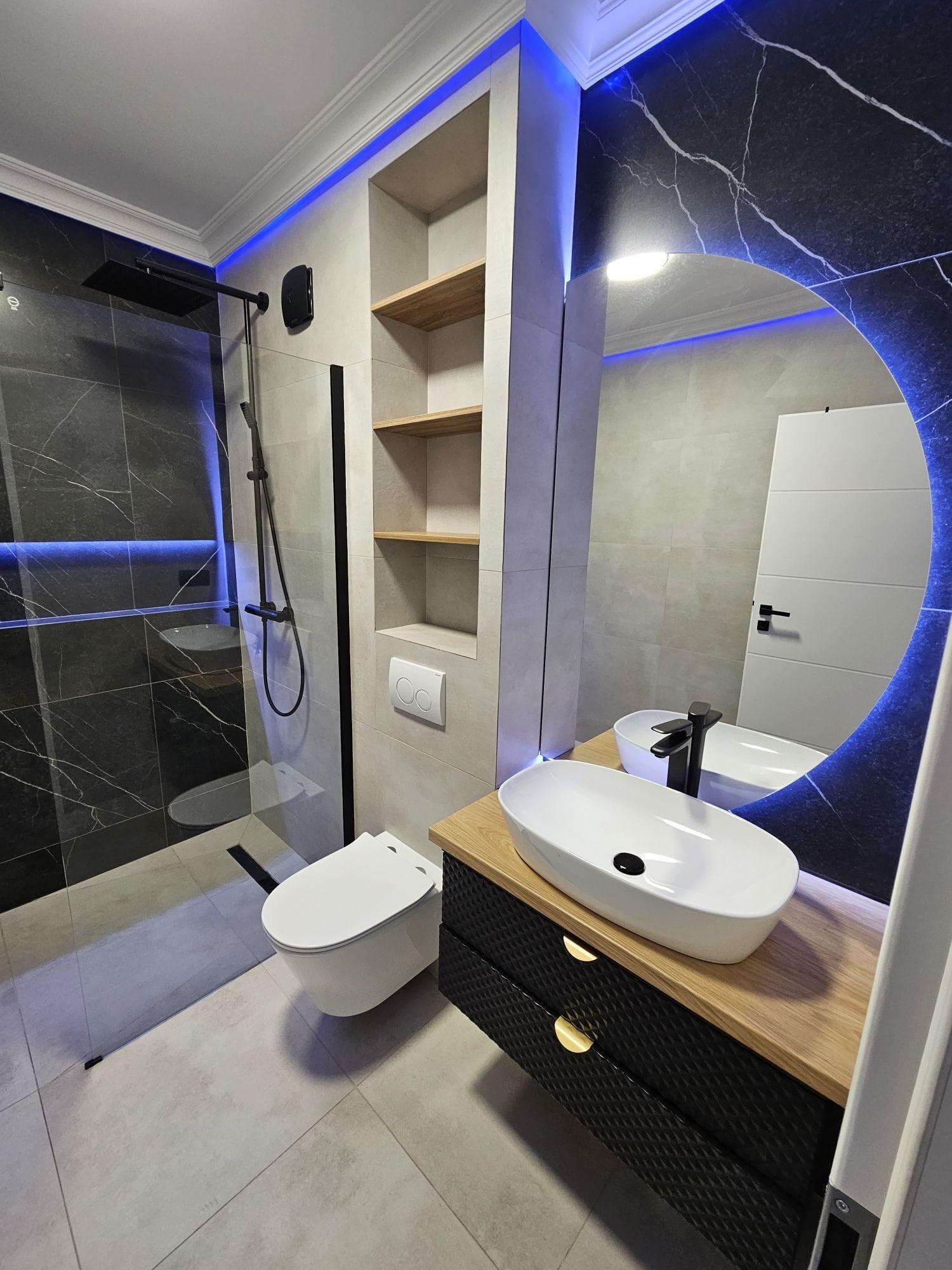PF vand apartament ultrafinisat la cheie - imagine 7