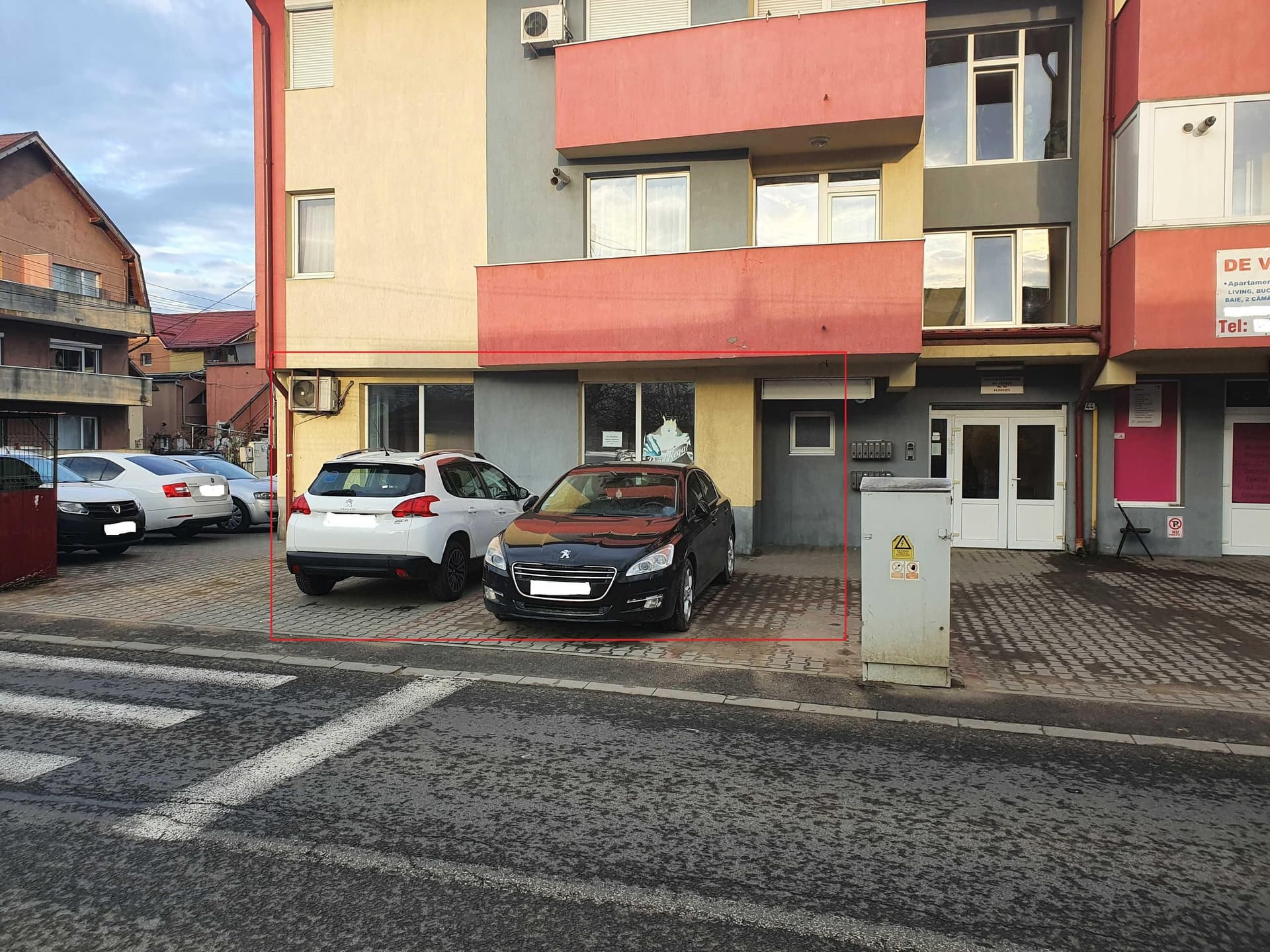 PF inchiriez spatiu comercial in Floresti str Cetatii nr 44 la parter