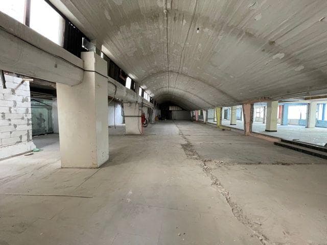 Inchiriem/vindem spatiu comercial/hala 1100 mp