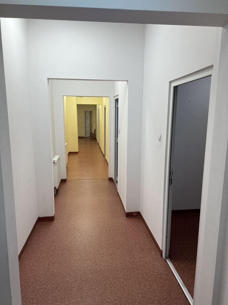Inchiriez spatiu medical 160 mp