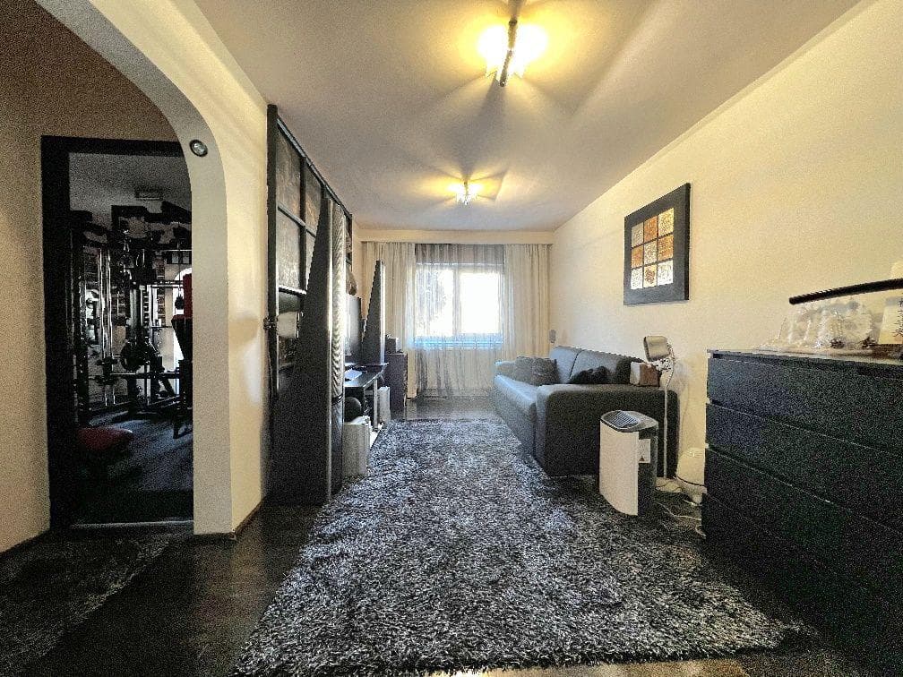 Apartament 3 camere plus  terasă închisă plus balcon inchis - imagine 4