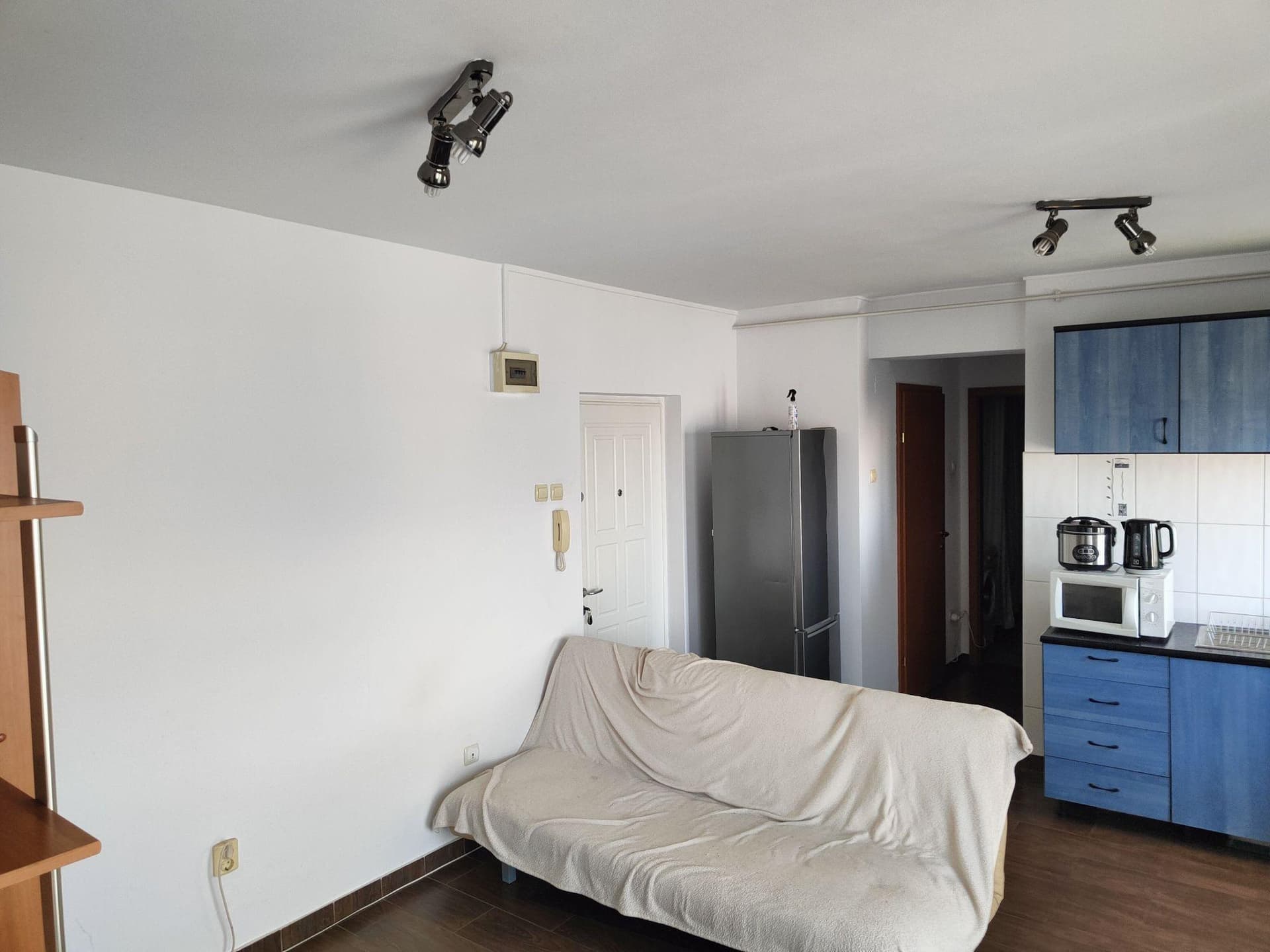 Vand apartament 1 camera 40mp ideal investitie - imagine 8