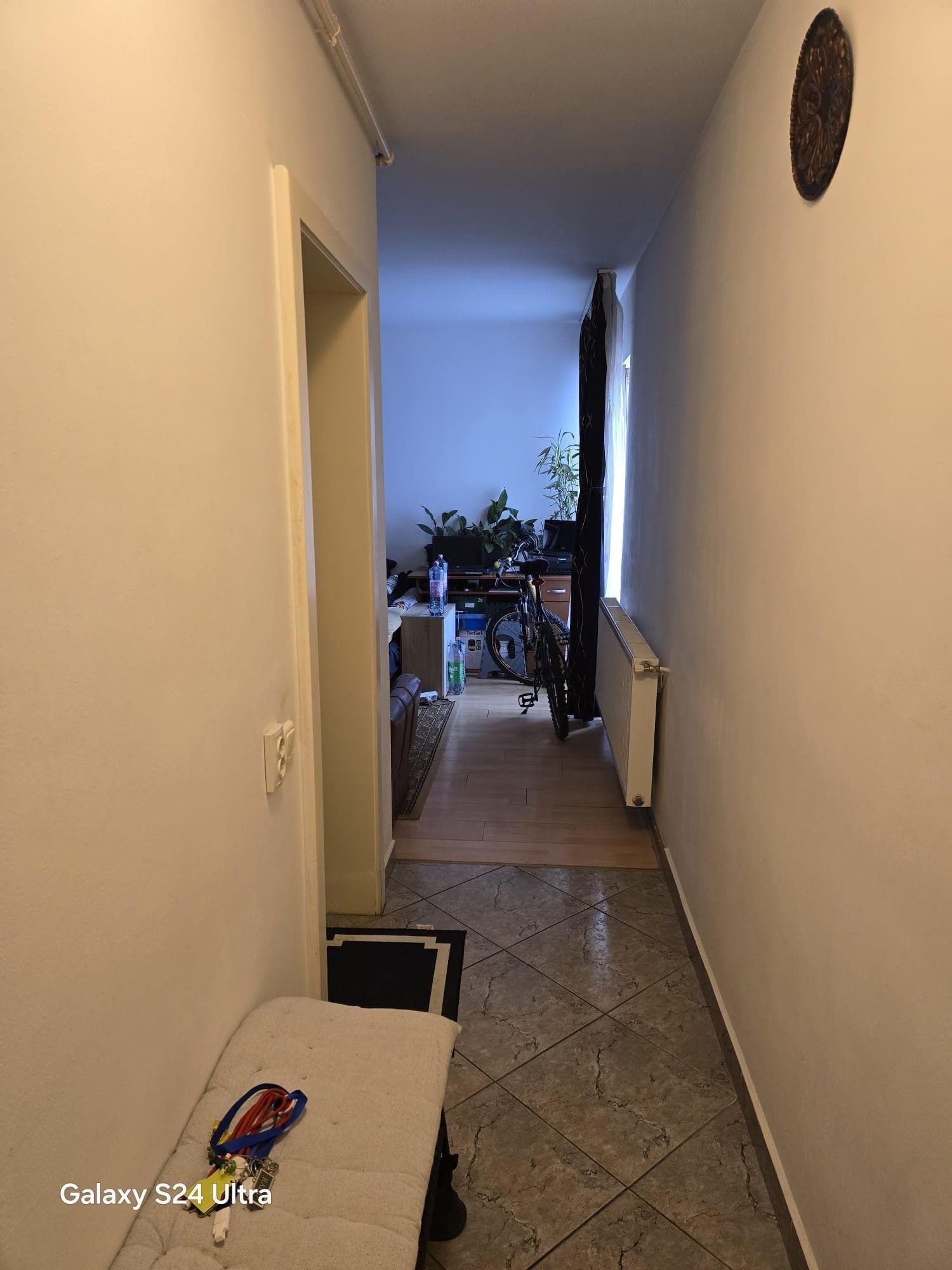 Vand apartament cu o camera - imagine 3