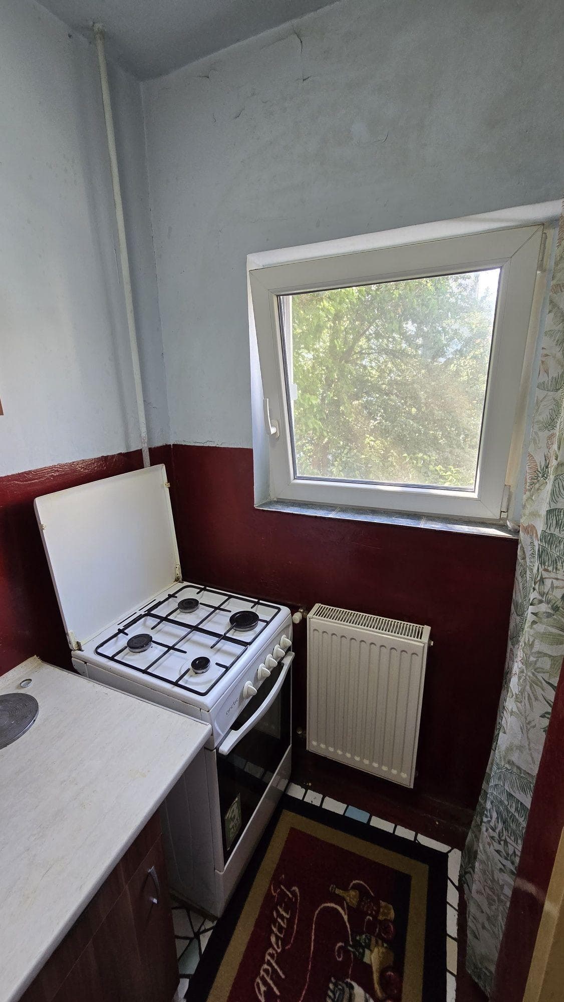 Pers fiz. vând garsonieră cu balcon, mobilat utilat, etaj 1 cu parcare - imagine 5