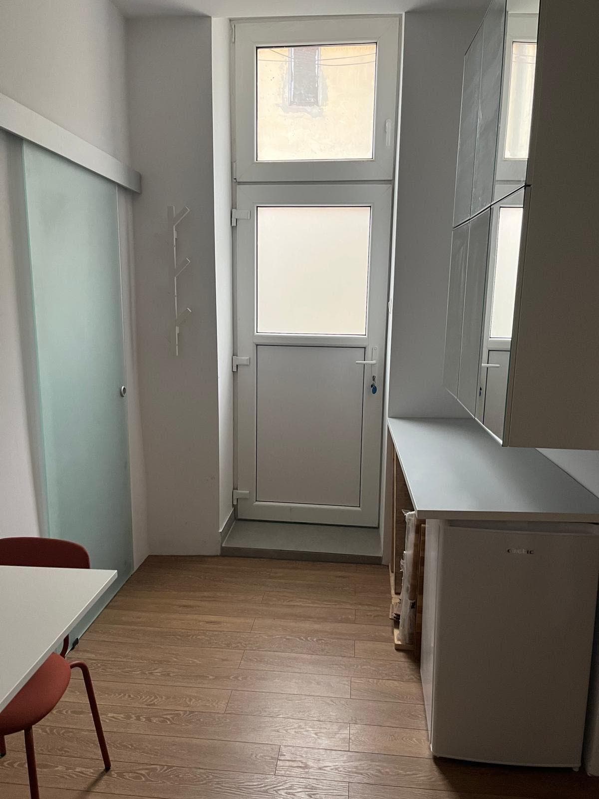 Apartament cu o camera, central, la cheie, str. Horea nr. 12. - imagine 4
