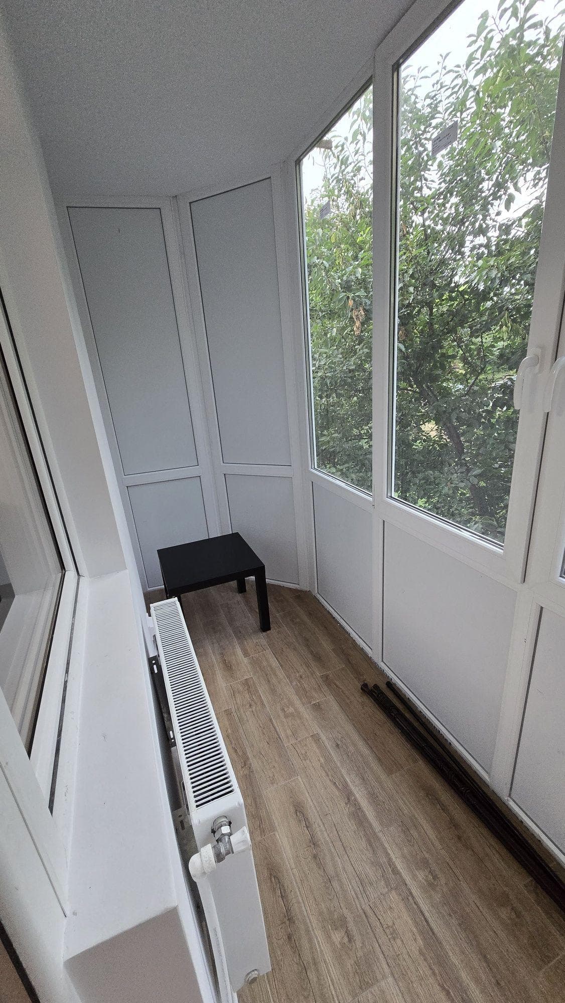 Pers. Fiz vand garsoniera moderna, recent renovata, etaj 1, cent. term - imagine 5