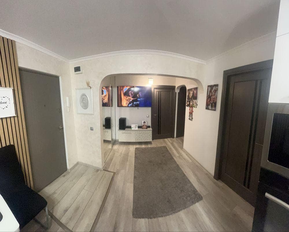 Vand apartament 3 camere zona Marasti - imagine 1