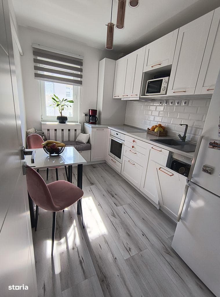 P. F. vând apartament cu 2 camere în Baciu