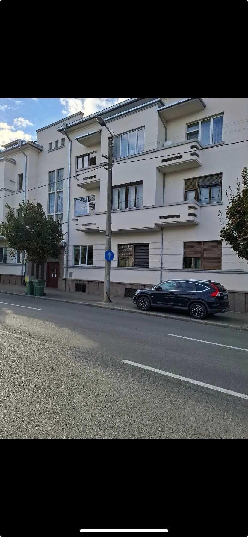 P.F. vand apartament in centru - imagine 1