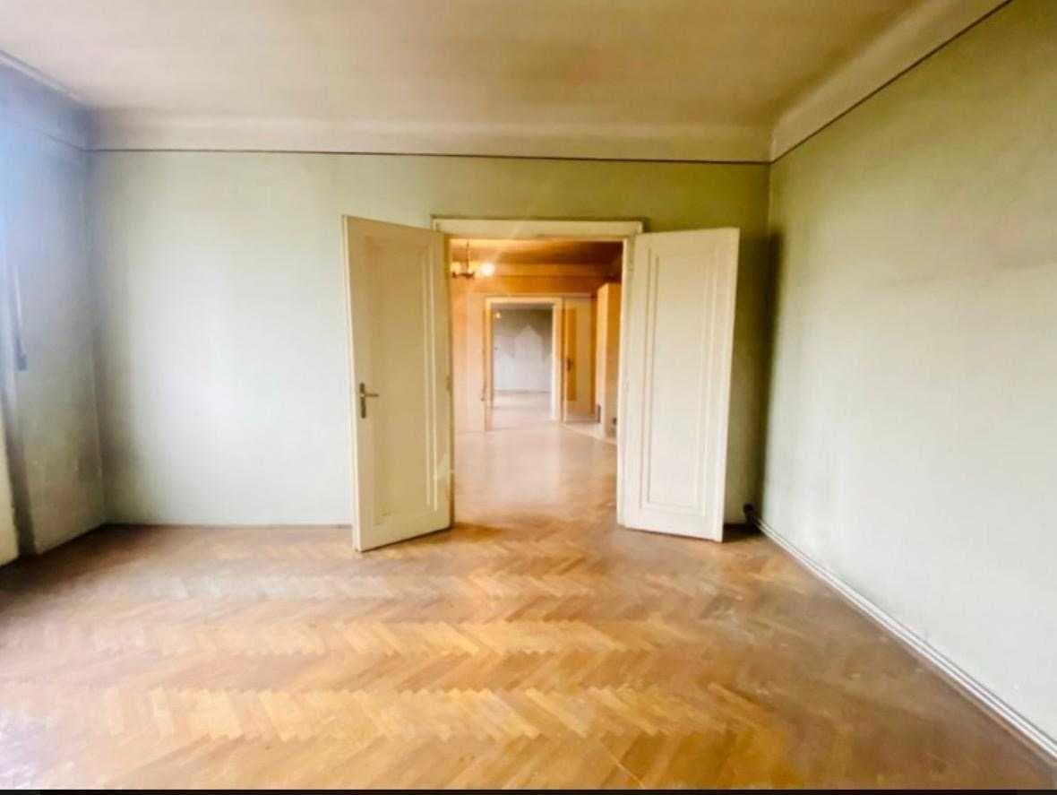 P.F. vand apartament in centru - imagine 4
