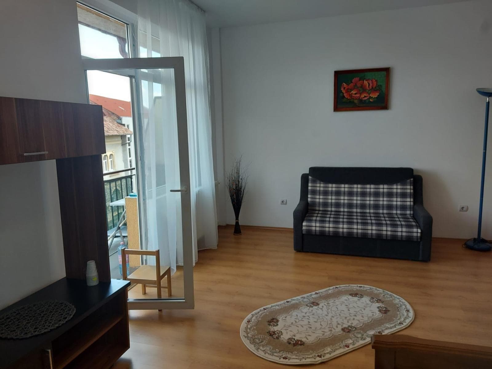 Vand apartament cu o cameră - imagine 3