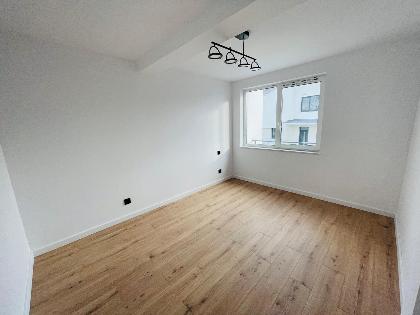 PF - Vând triplex 4 camere Florești - imagine 12