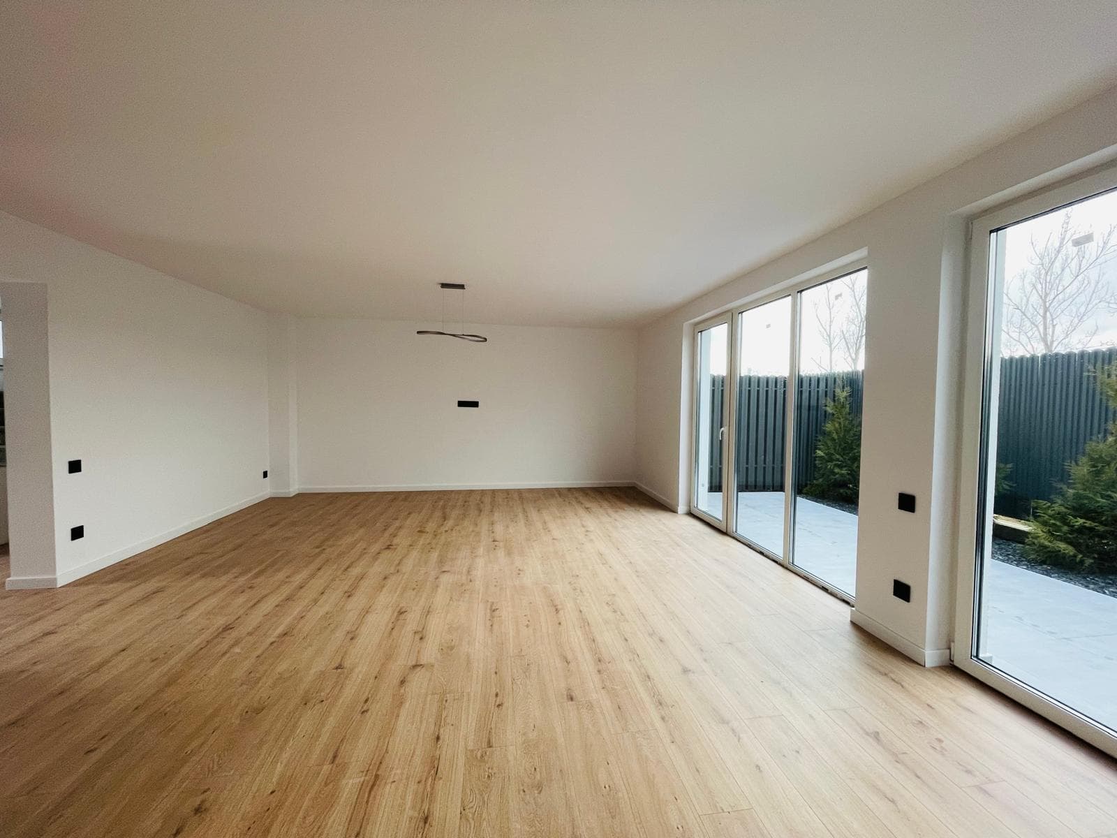 PF - Vând triplex 4 camere Florești - imagine 2