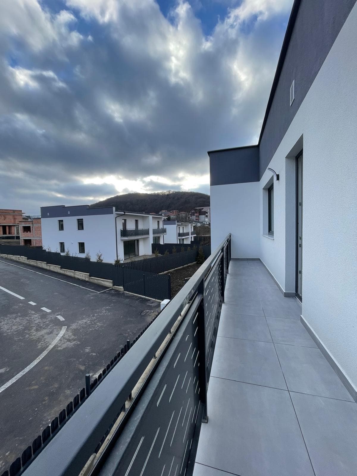 PF - Vând triplex 4 camere Florești - imagine 4