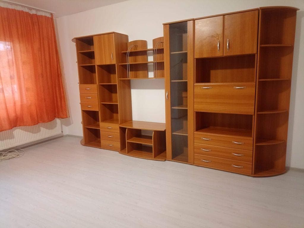 Apartament cu o cameră de închiriat în Apahida
