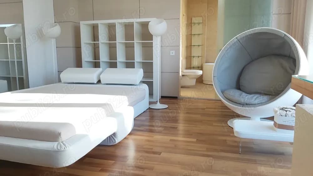 Proprietar, vând apartament str. Plopilor  82m2 + 25m2 - imagine 1