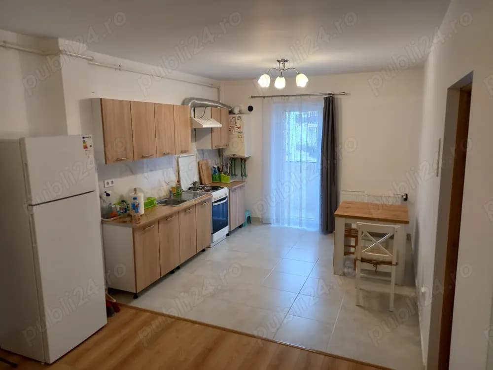 PF vand apartament finisat de 2 camere situat la etaj intermediar,  44mp, cu parcare in Floresti.