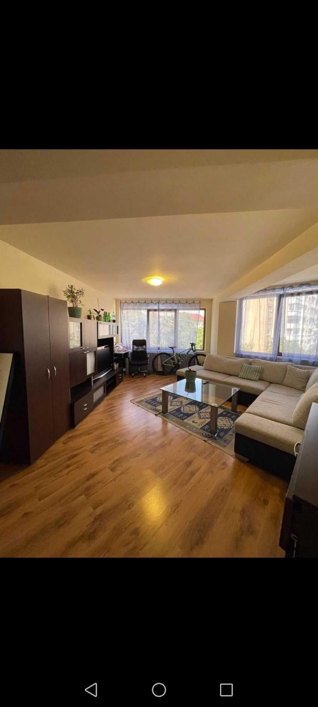 Apartament cu 4 dormitoare decomandate - imagine 1