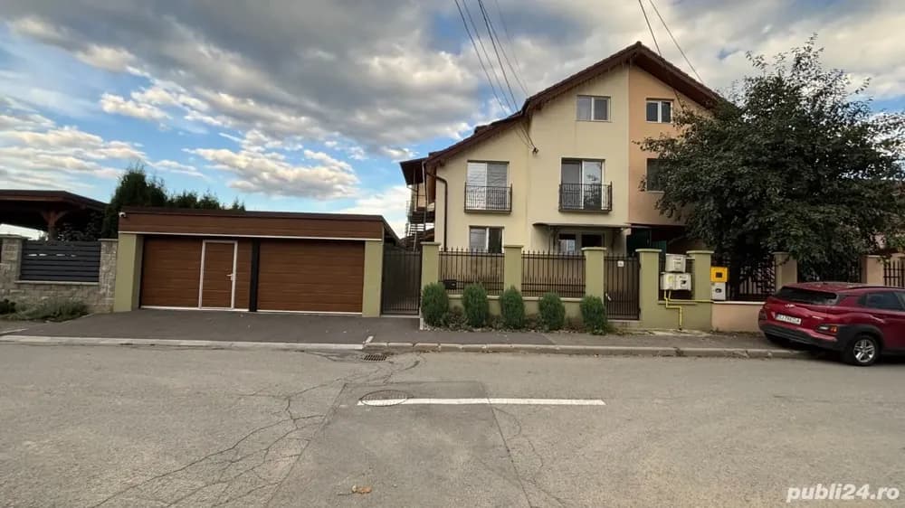 Vând casă spațioasă în Someșeni   ideală pentru familie sau investiție