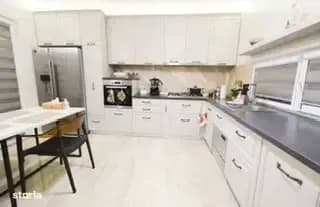 Casa moderna in Cartierul Europa, de la persoana fizica.