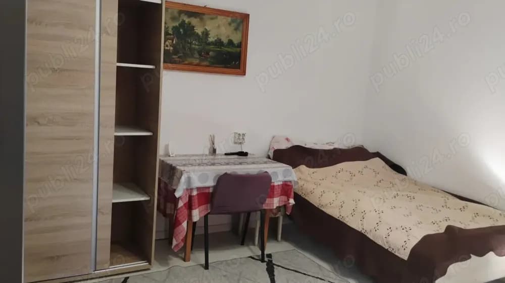 Închiriez garsonieră