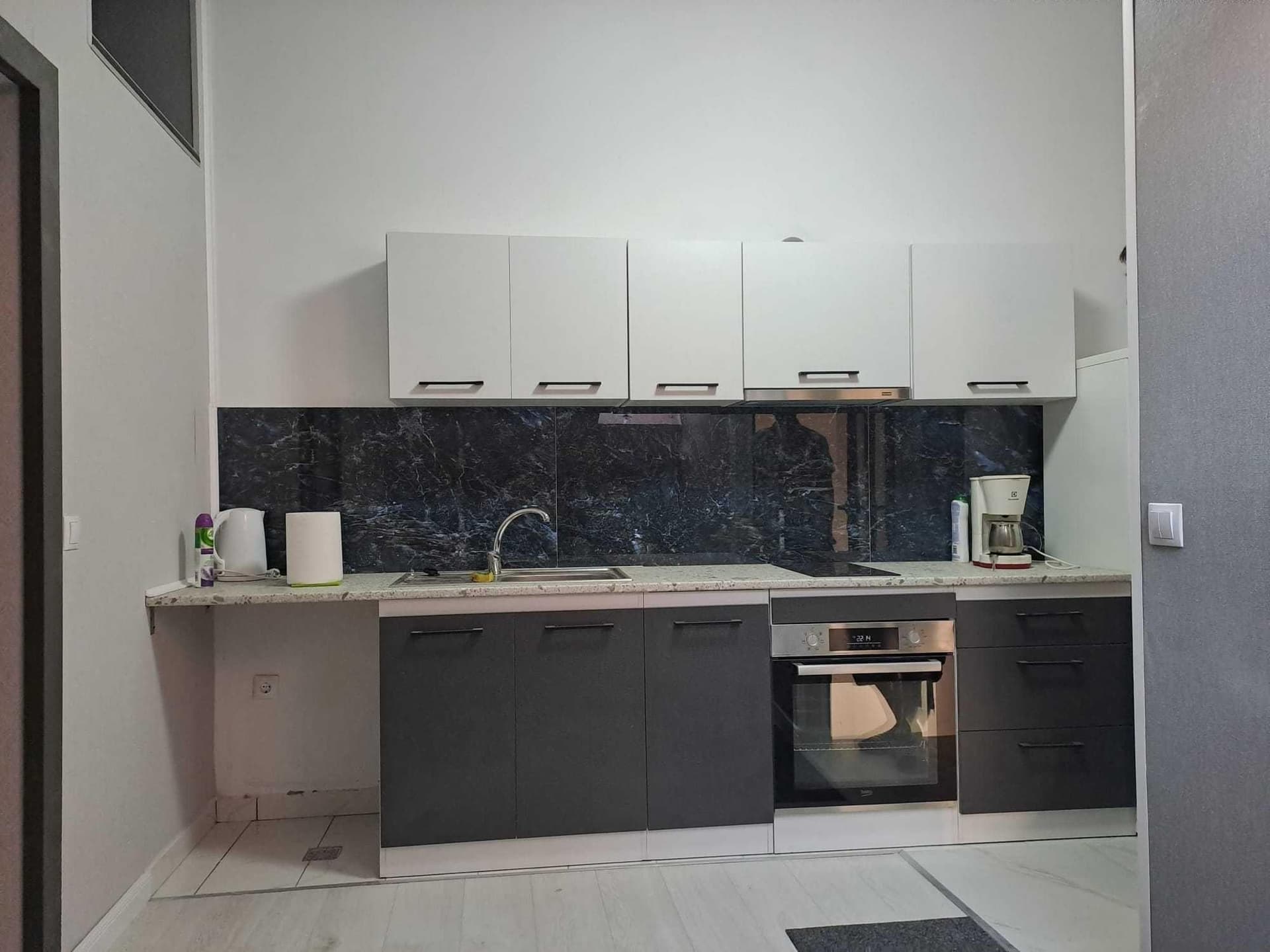 Super oferta. Locuinta la casa. Curte comuna. Piata Abator - imagine 7