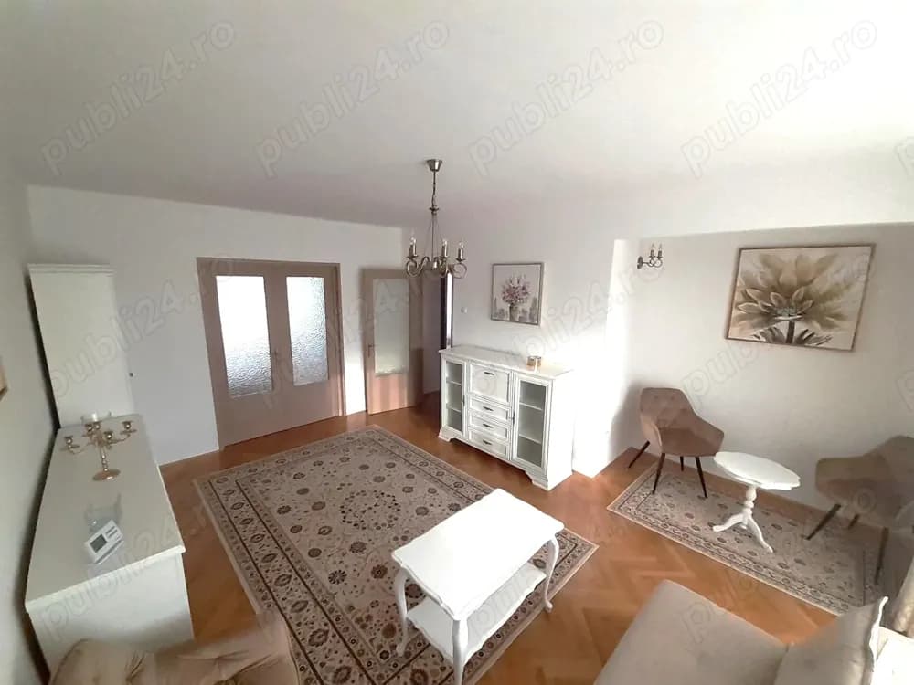 PF dau în chirie apart deosebit 3 camere în Andrei Mureșanu - cea mai selectă zonă a Clujului