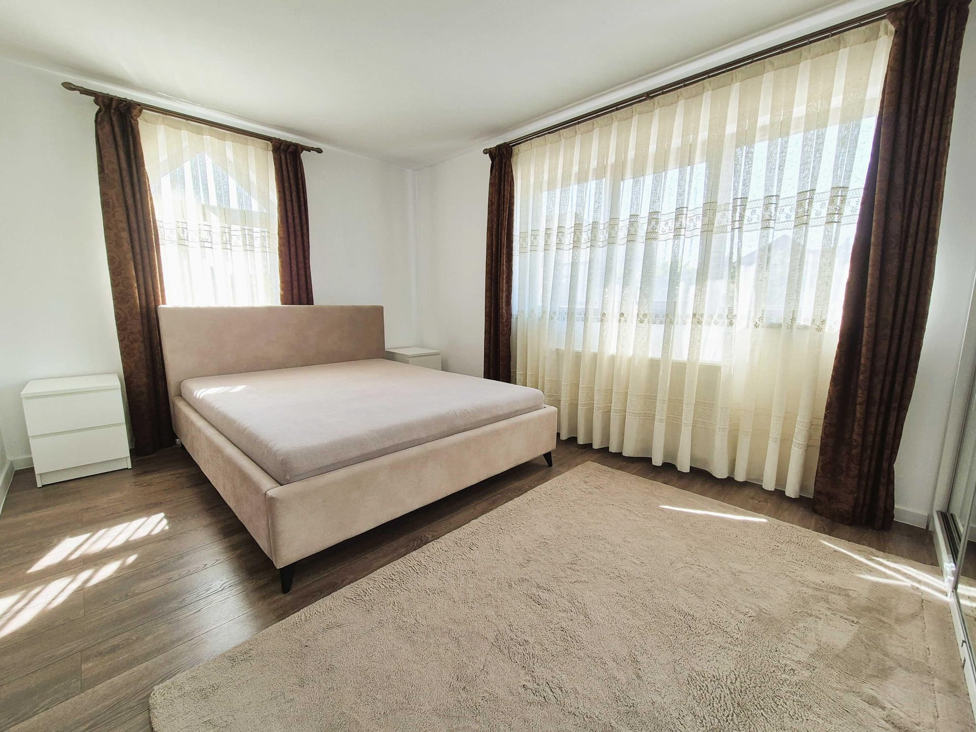 Apartament 3 camere, Europa, str. G. V. Bibescu, mobilat, utilat - imagine 6