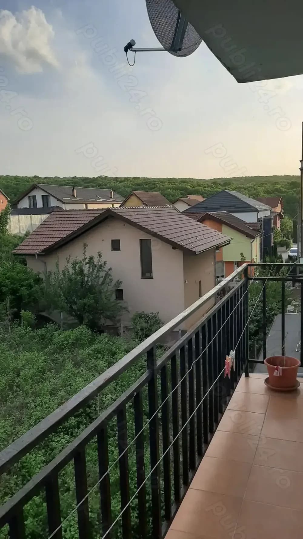 Închiriem 3 camere, 2 dormitoare și living cu bucatarie, Mănăstur