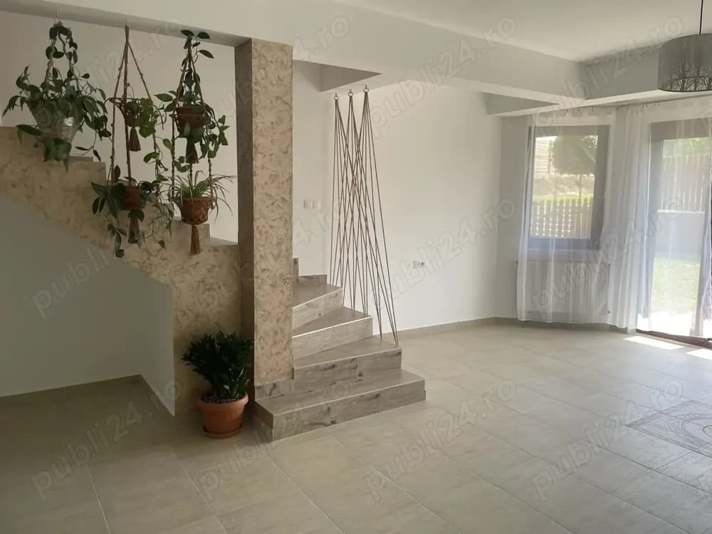 Dau în chirie casă cu 6 cam. 220mp pe trei nivele, cartier Panorama - imagine 1