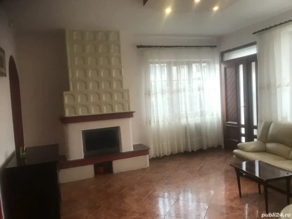 Închiriere casa individuală - imagine 1